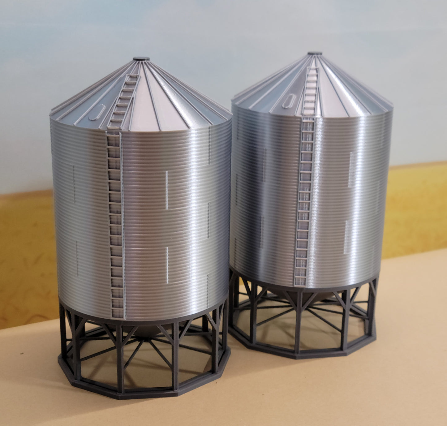 1:64 > 1805 (5,000 bu) - Hopper Bin