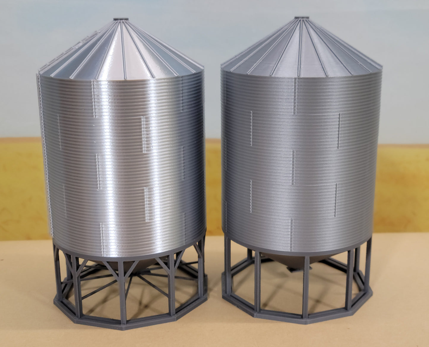 1:64 > 1805 (5,000 bu) - Hopper Bin