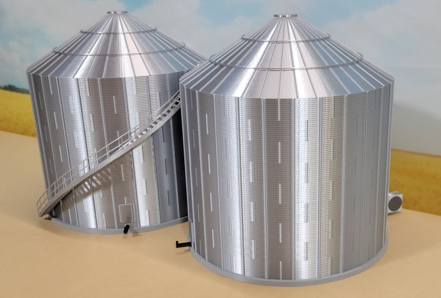 1:64 > 4209 (43,000bu) - Flat Bottom Bin
