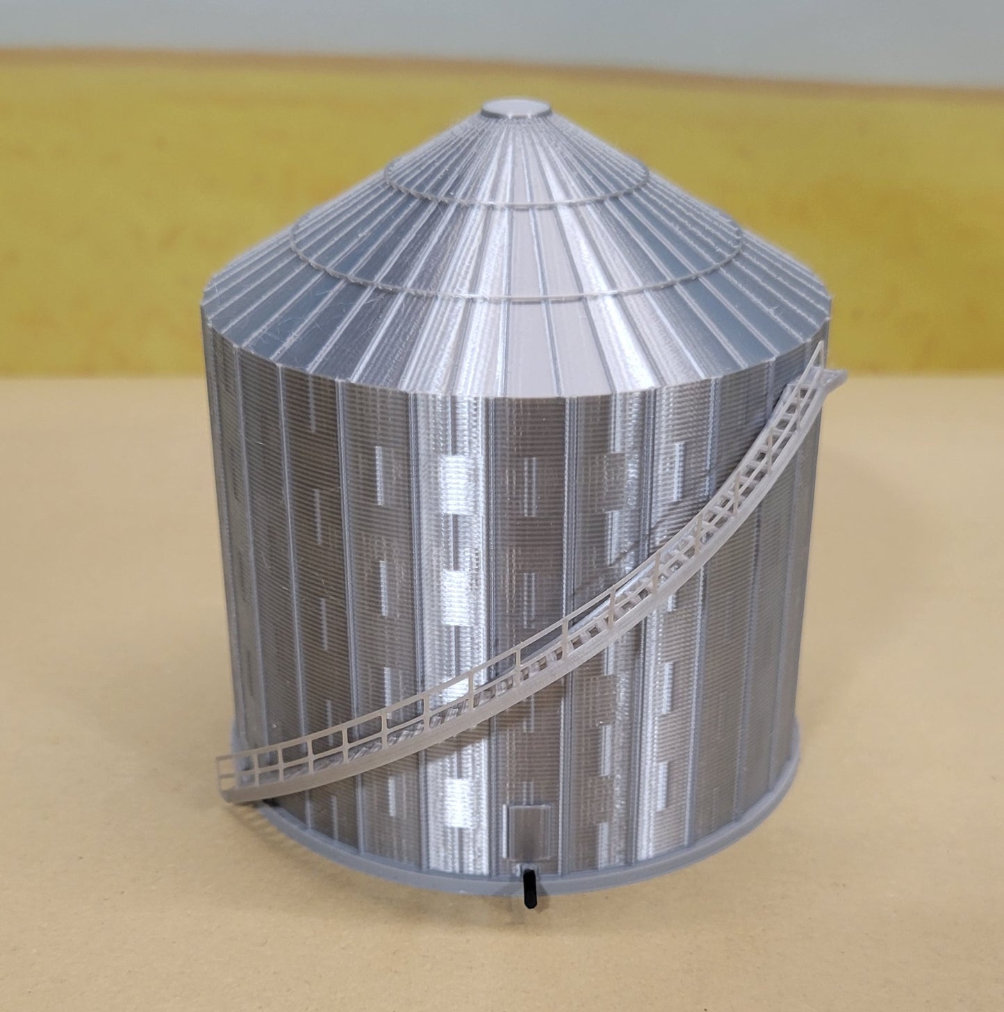 1:160 > 4209 (43,000bu) - Flat Bottom Bin (n-scale)