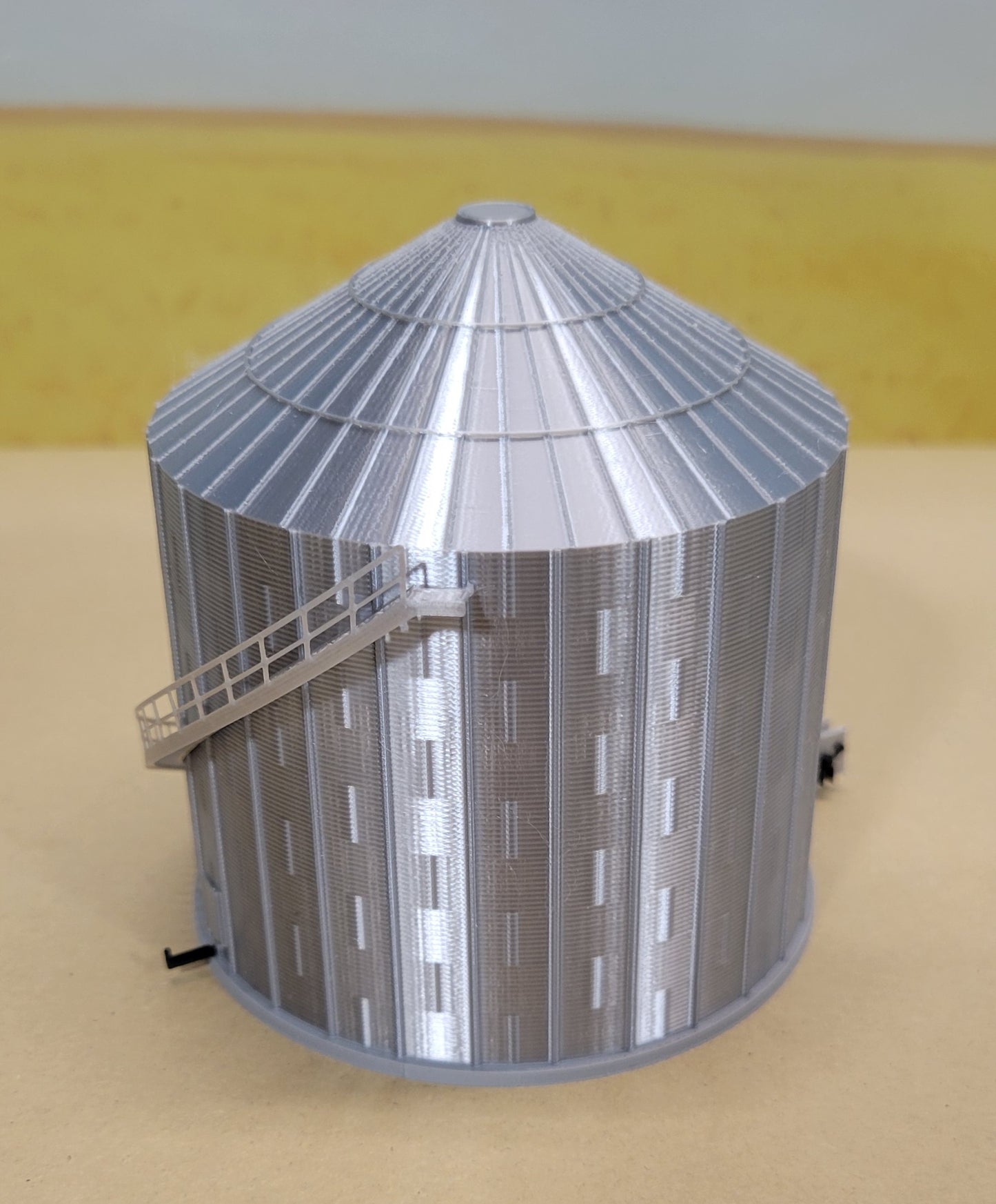 1:160 > 4209 (43,000bu) - Flat Bottom Bin (n-scale)