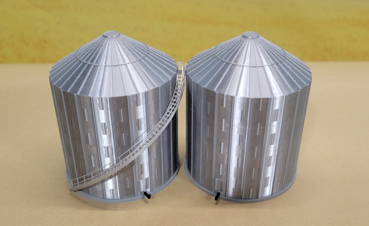 1:160 > 3609 (31,000bu) - Flat Bottom Bin (n-scale)