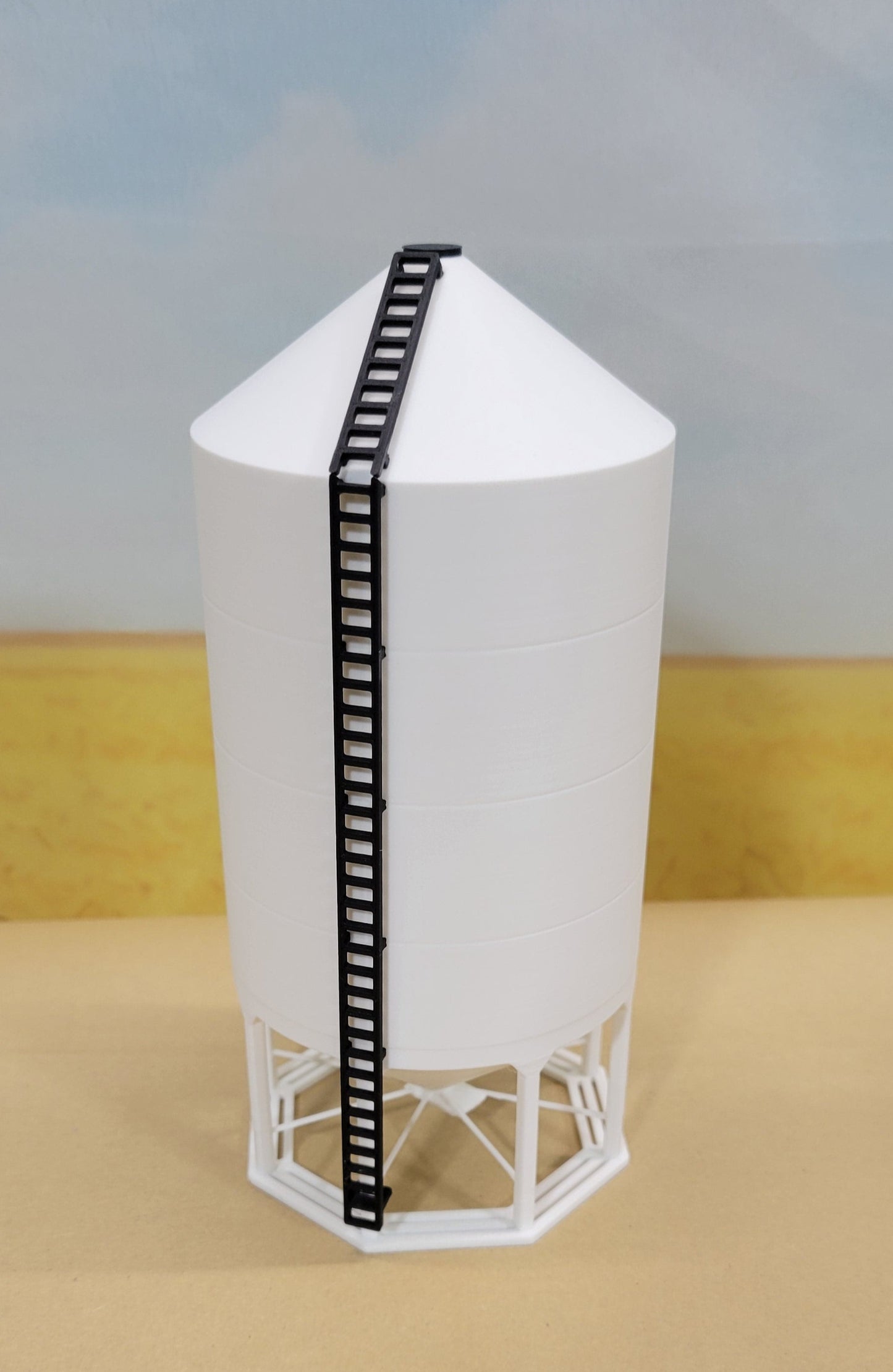 1:64 > 1620 - Smooth Wall Hopper Bin