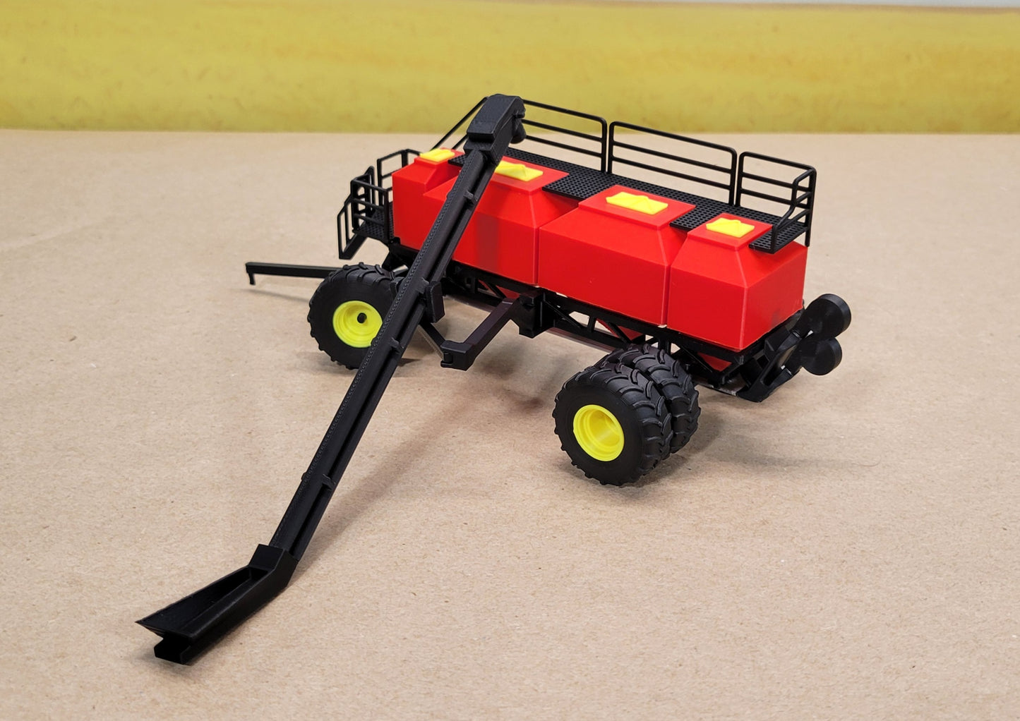 Air Cart - Red, black & yellow (1/64)